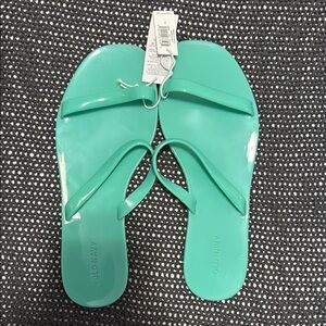 Old Navy Green Sandals Minimalist Flip-Flops